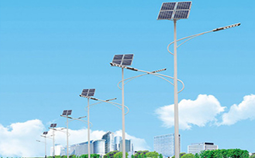 北方冬季阿合奇太阳能路灯的保养要点