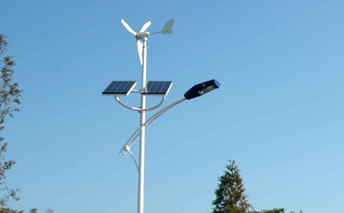 城市升级选阿合奇智慧路灯：5G基站整合方案