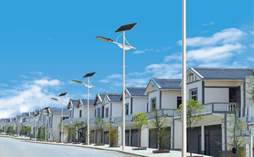 阿合奇太阳能路灯配置与在乡村道路照明中的应用