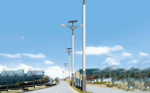 科学维护让太阳能阿合奇LED路灯使用寿命突破15年
